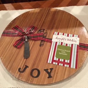 Kringle’s Kitchen cheese board and spreader